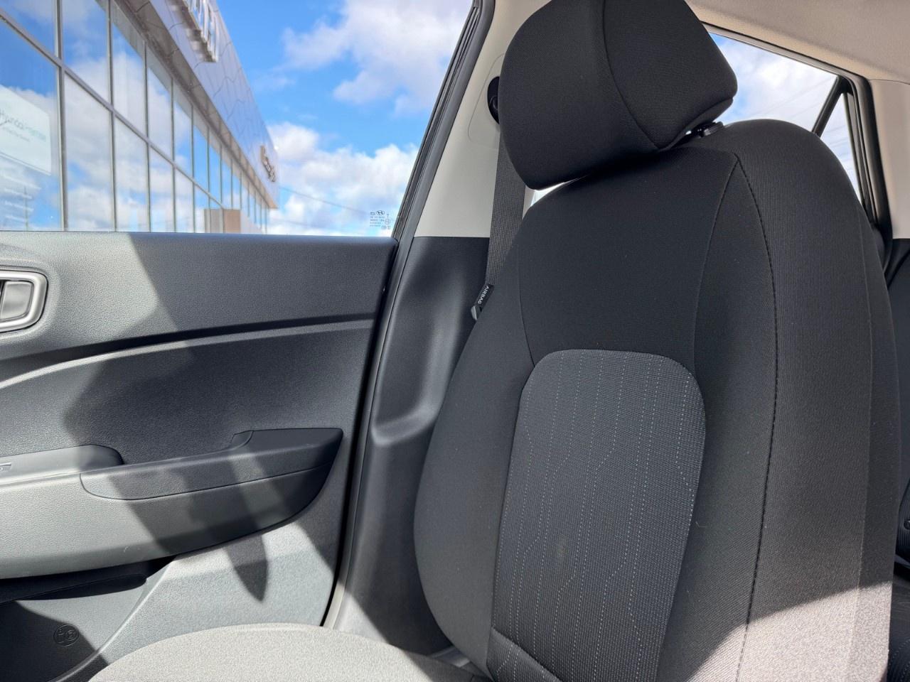 2026 Hyundai Venue Essential IVT Photo