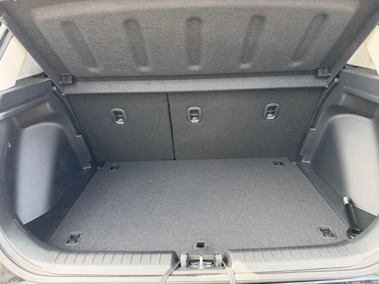 2026 Hyundai Venue Essential IVT Photo