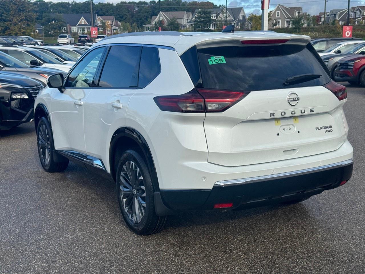 2026 Nissan Rogue AWD Platinum Photo