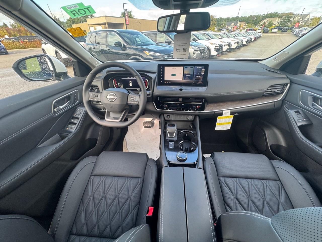 2026 Nissan Rogue AWD Platinum Photo