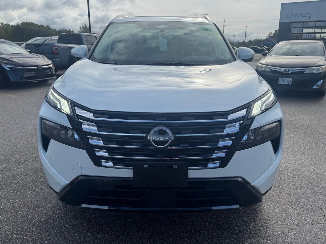 2026 Nissan Rogue AWD Platinum Photo