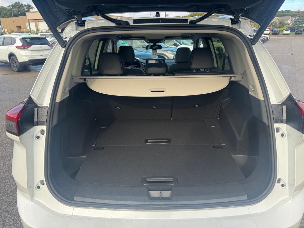 2026 Nissan Rogue AWD Platinum Photo