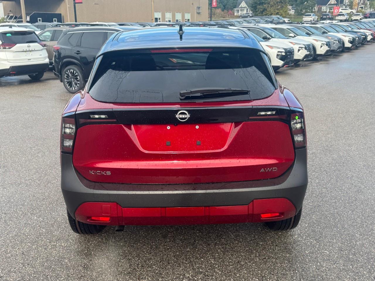 2027 Nissan Kicks SV AWD Photo