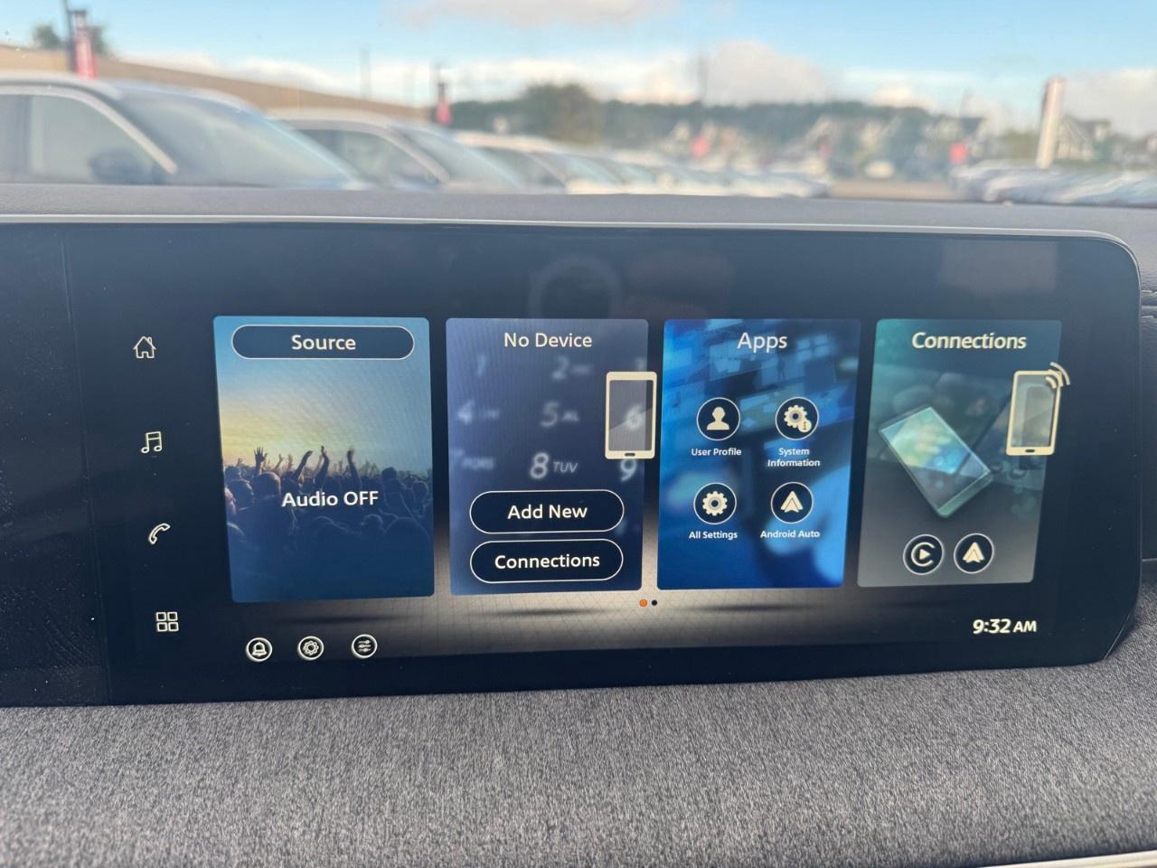 2027 Nissan Kicks SV AWD Photo