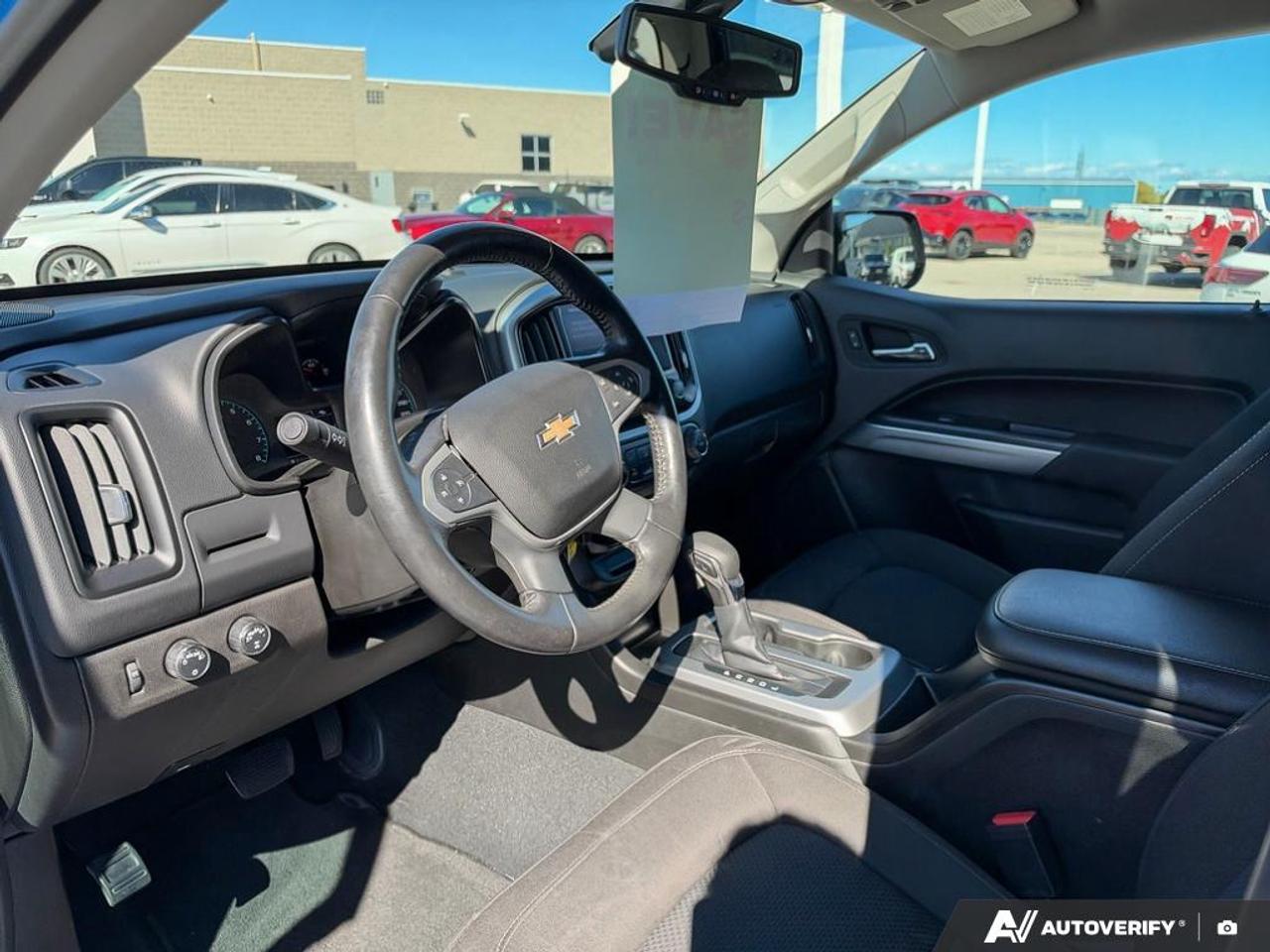 2022 Chevrolet Colorado LT 3.6L V6 W/ TRAILER PKG |  CHROME ASSIST STEPS | SO Photo