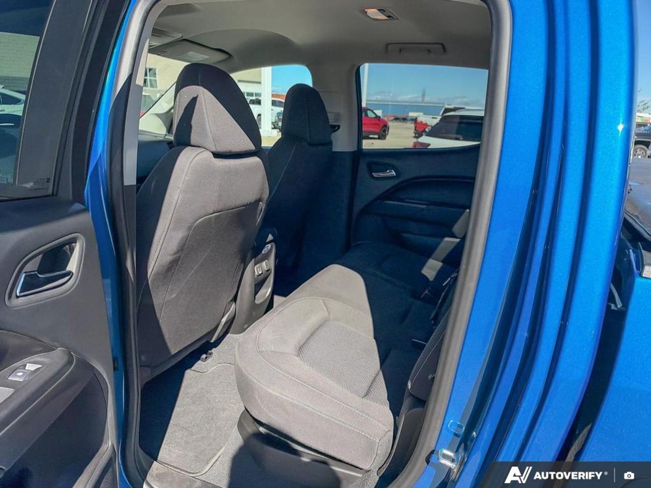 2022 Chevrolet Colorado LT 3.6L V6 W/ TRAILER PKG |  CHROME ASSIST STEPS | SO Photo