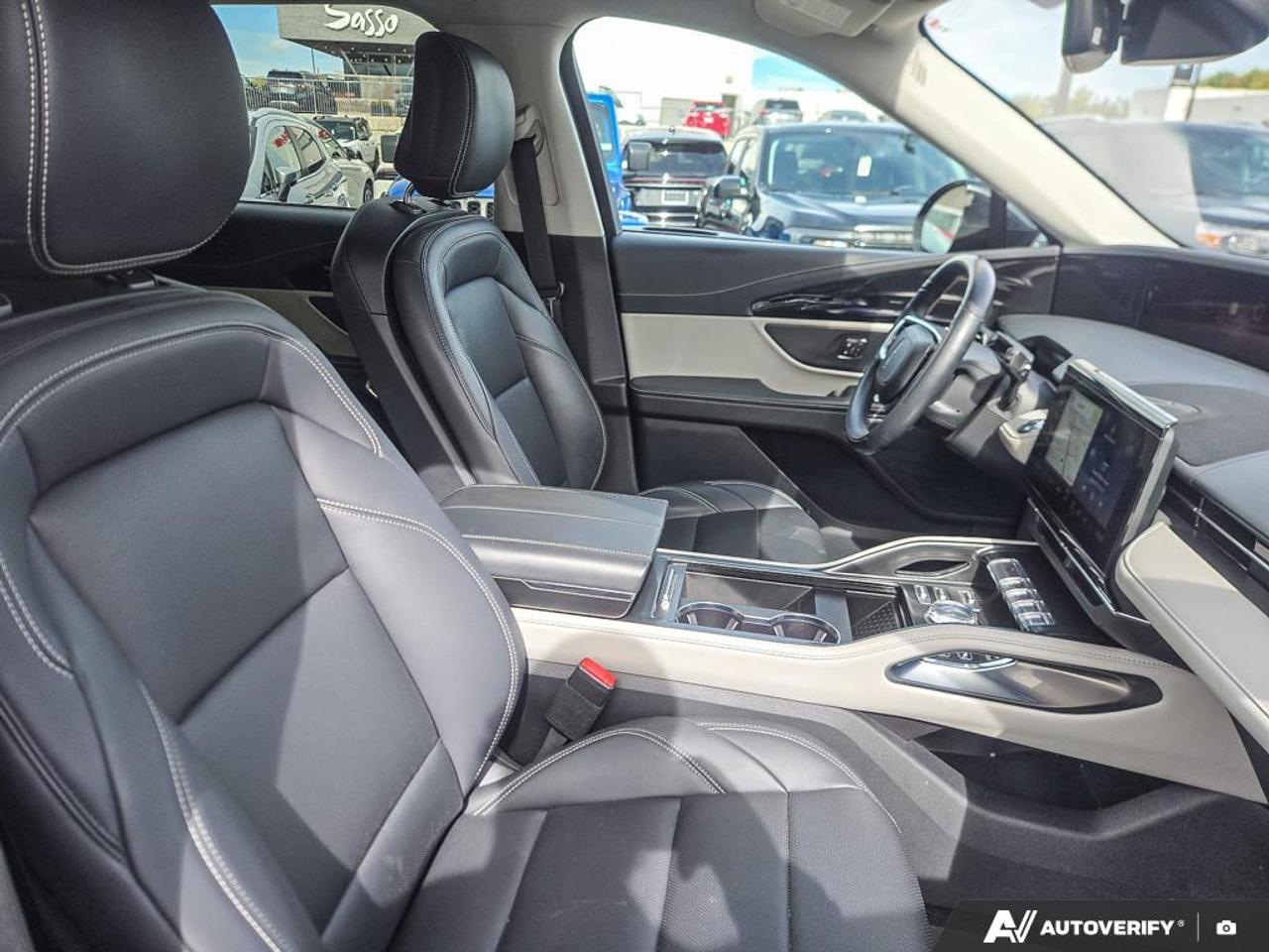 2025 Lincoln Nautilus Premiere | TRAILER TOW | ONE OWNER | APPLE CARPLAY Photo