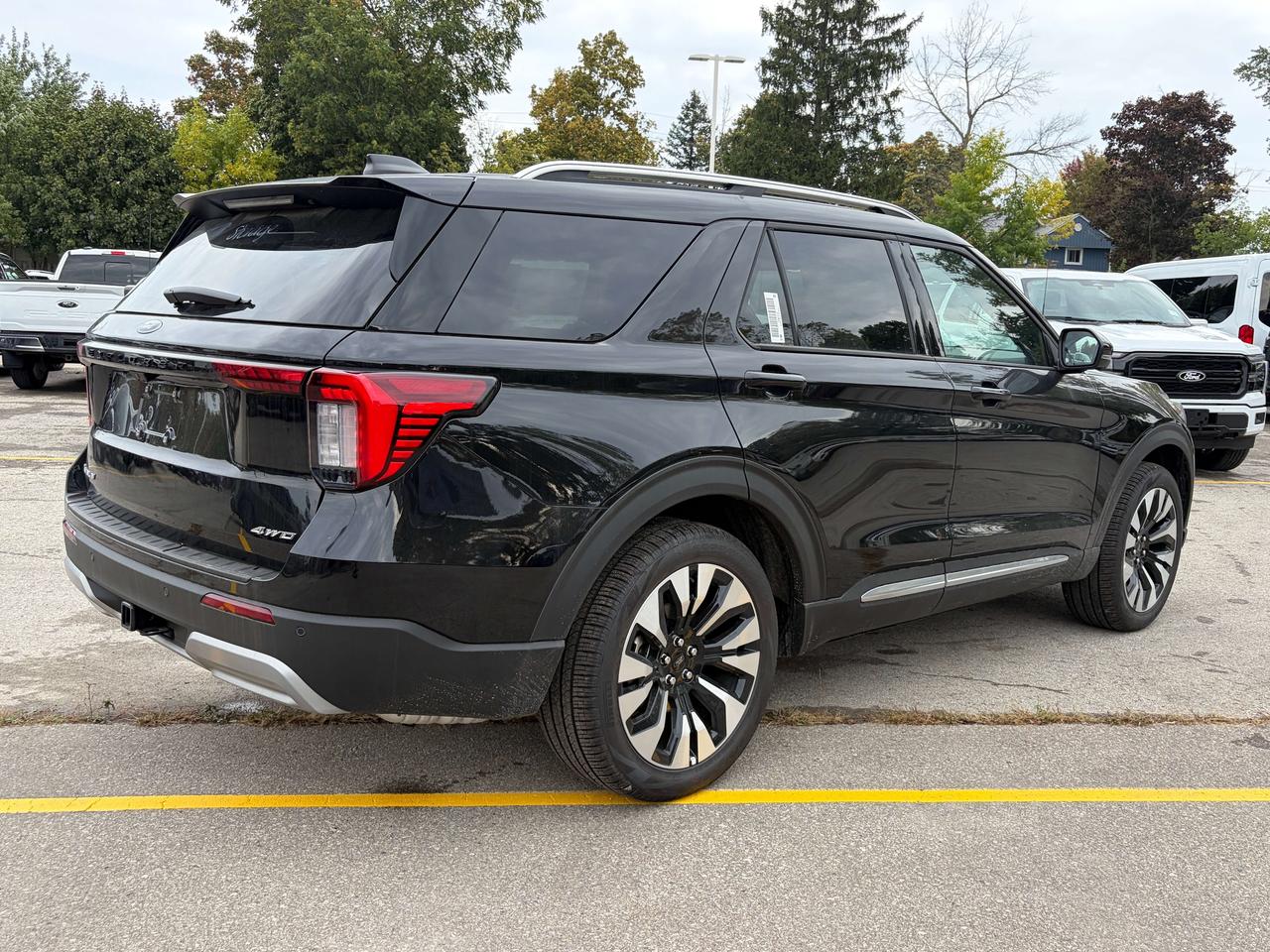 2026 Ford Explorer PLATINUM 4WD 600A Photo