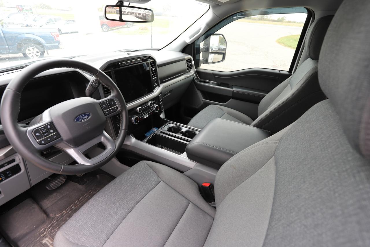 2024 Ford F-150 XLT 4WD SuperCrew 5.5' Box Photo1