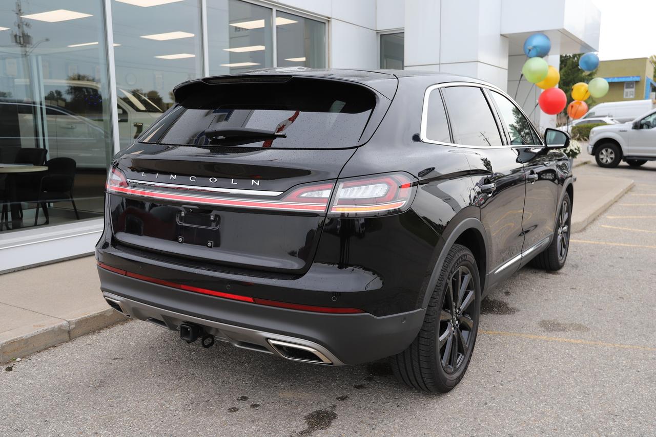 2023 Lincoln Nautilus Reserve AWD Photo3