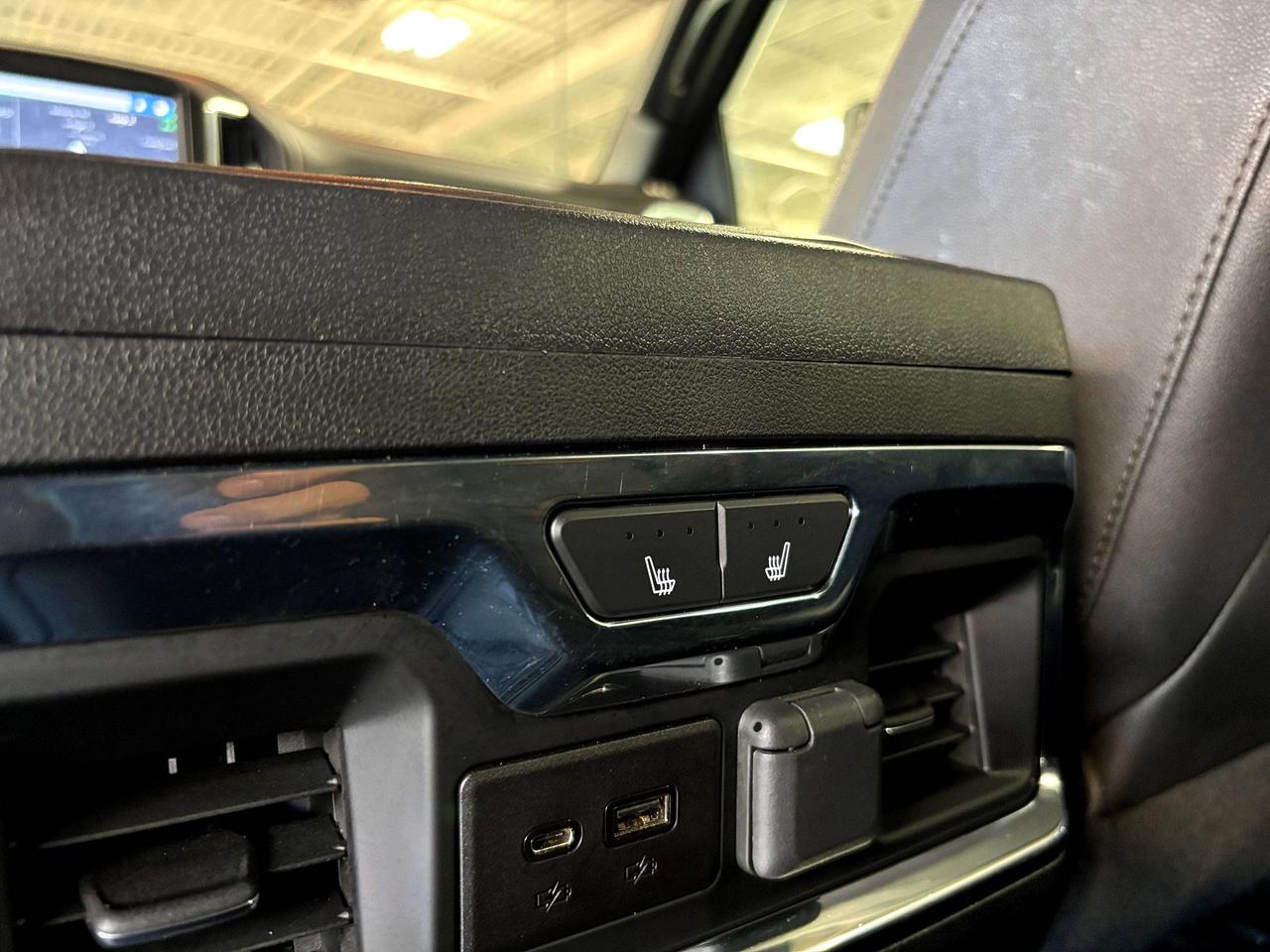 2023 GMC Sierra 2500 HD AT4|AWD|DURAMAX|NAV|BOSE|LEATHER|BEDLINER|SIDESTEP Photo