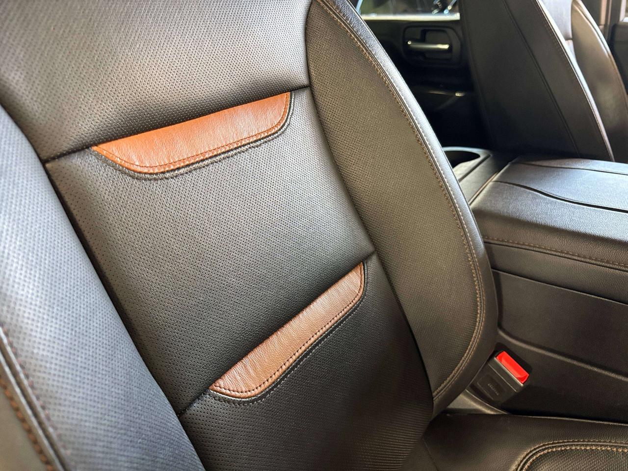 2023 GMC Sierra 2500 HD AT4|AWD|DURAMAX|NAV|BOSE|LEATHER|BEDLINER|SIDESTEP Photo