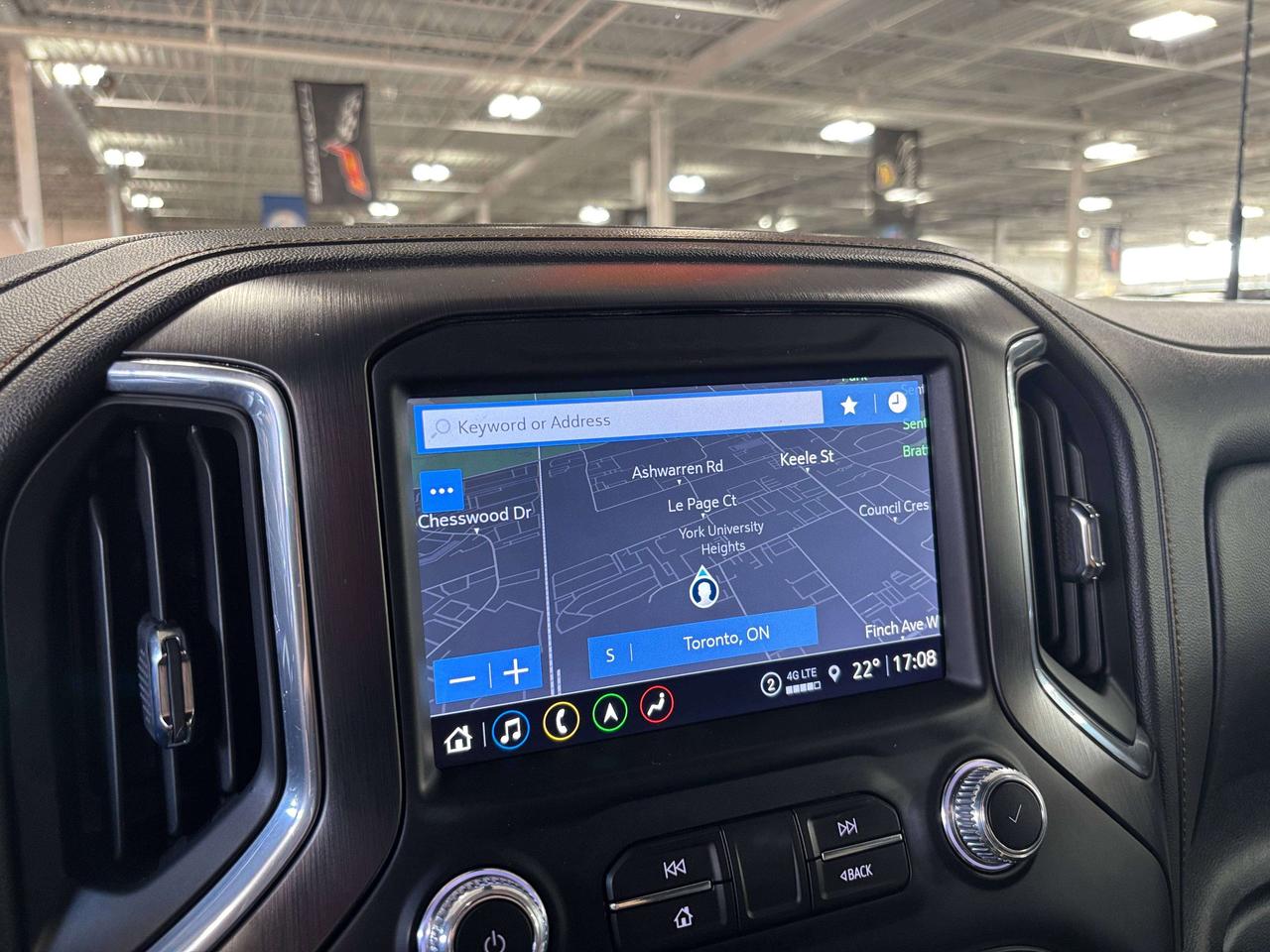 2023 GMC Sierra 2500 HD AT4|AWD|DURAMAX|NAV|BOSE|LEATHER|BEDLINER|SIDESTEP Photo