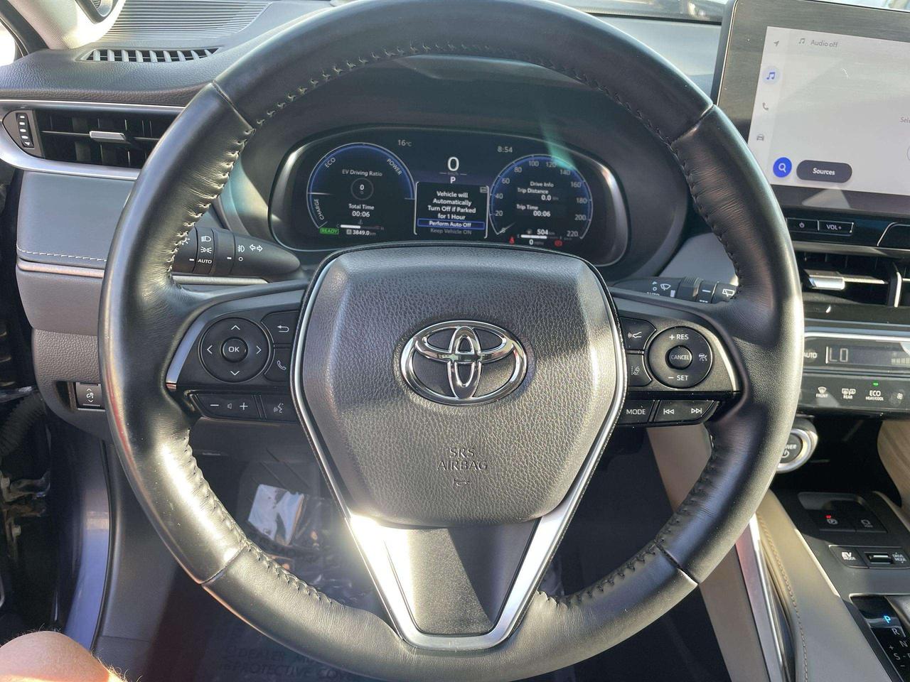 2023 Toyota Venza Limited LIMITED, HYBRID, NAVI, HTD. VENTED SEATS, ROOF, BK. CAM, ALLOYS Photo