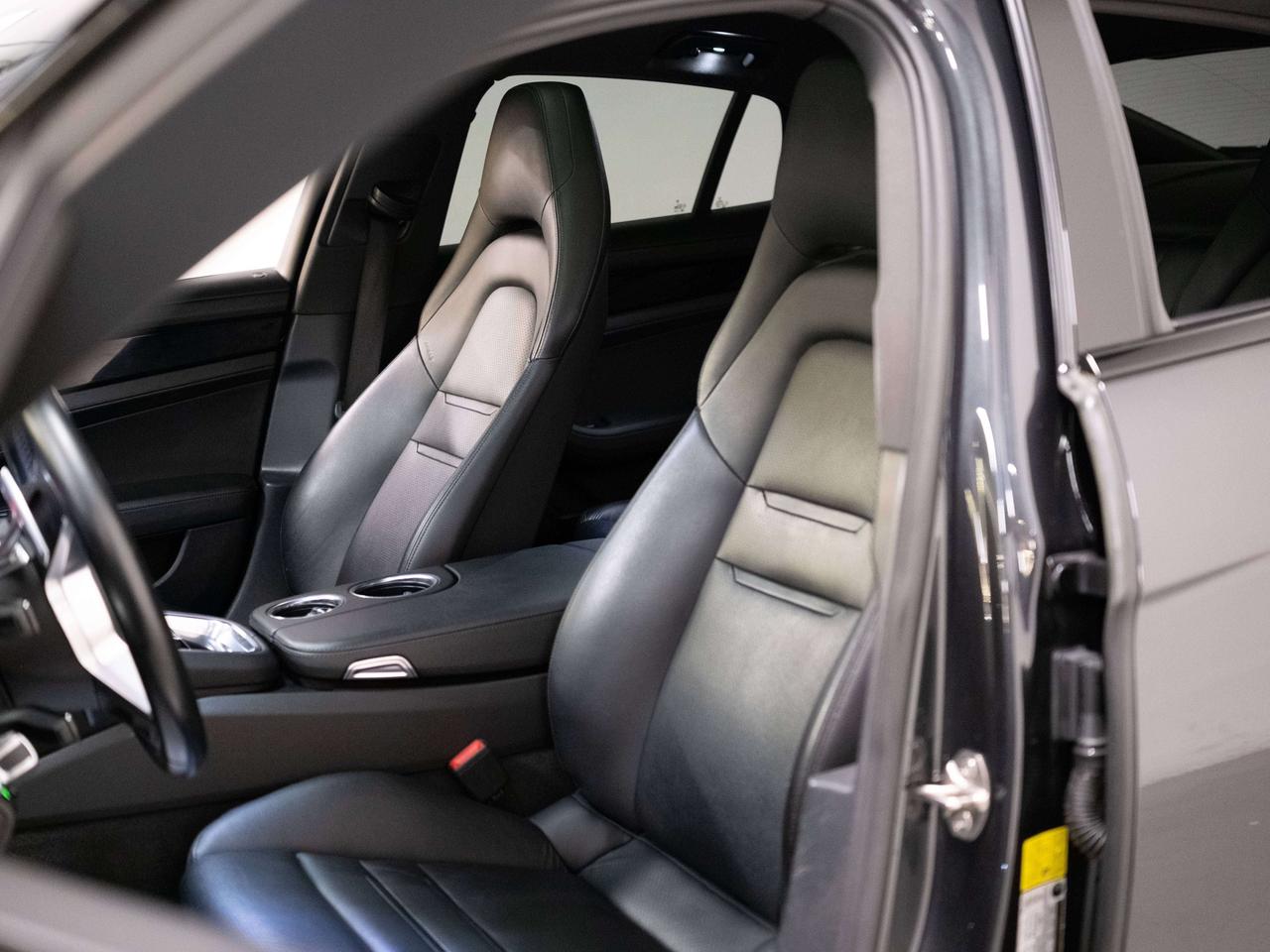 2017 Porsche Panamera 4S | PREMIUM & SPORT | BOSE | 21 IN Photo