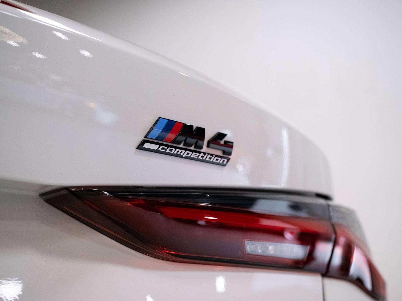 2023 BMW M4 COMPETITION | XDRIVE | CONVERTIBLE Photo