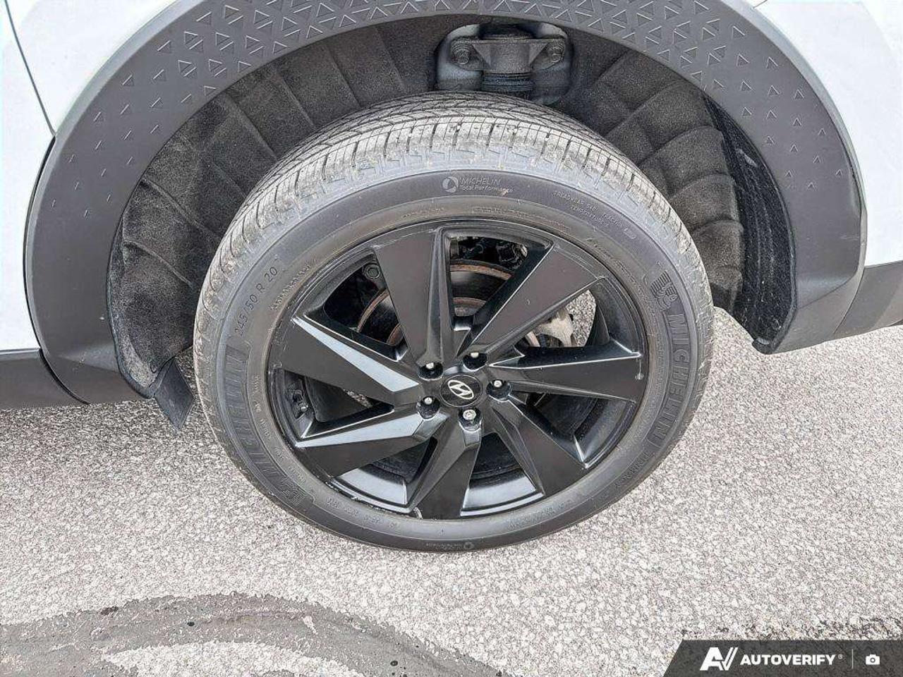 2024 Hyundai Santa Cruz Ultimate | Leather | Heated Seats Photo