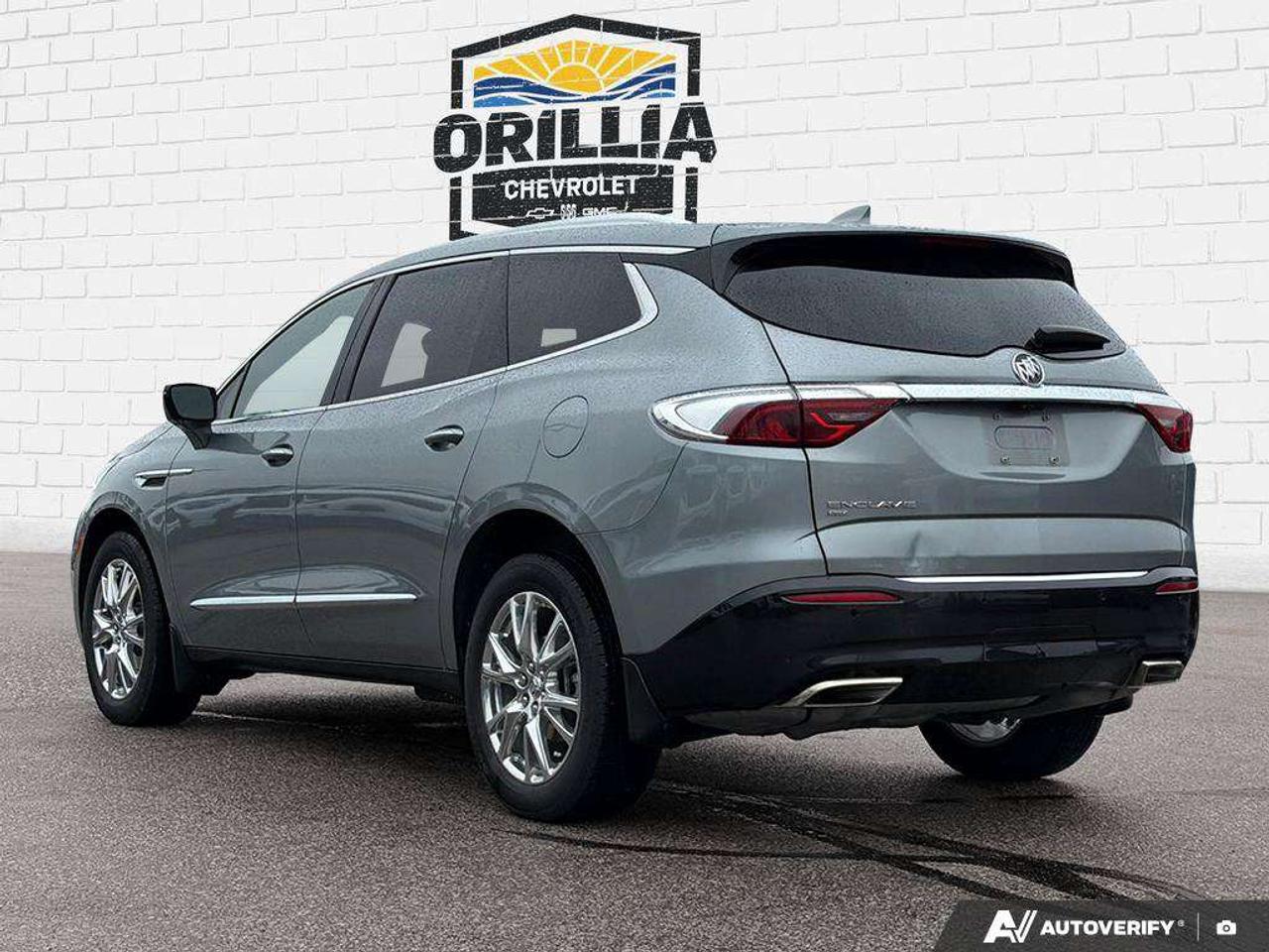 2024 Buick Enclave Premium | Leather | Power Liftgate Photo4