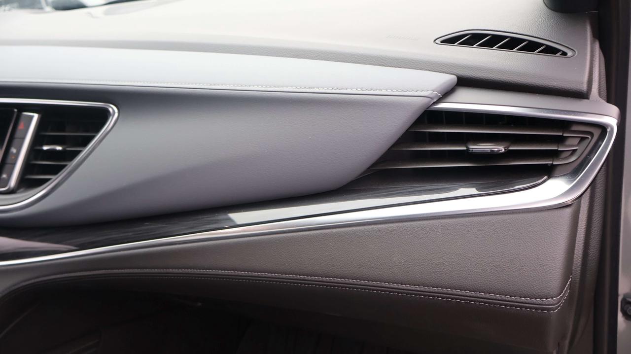 2024 Buick Enclave Premium | Leather | Power Liftgate Photo
