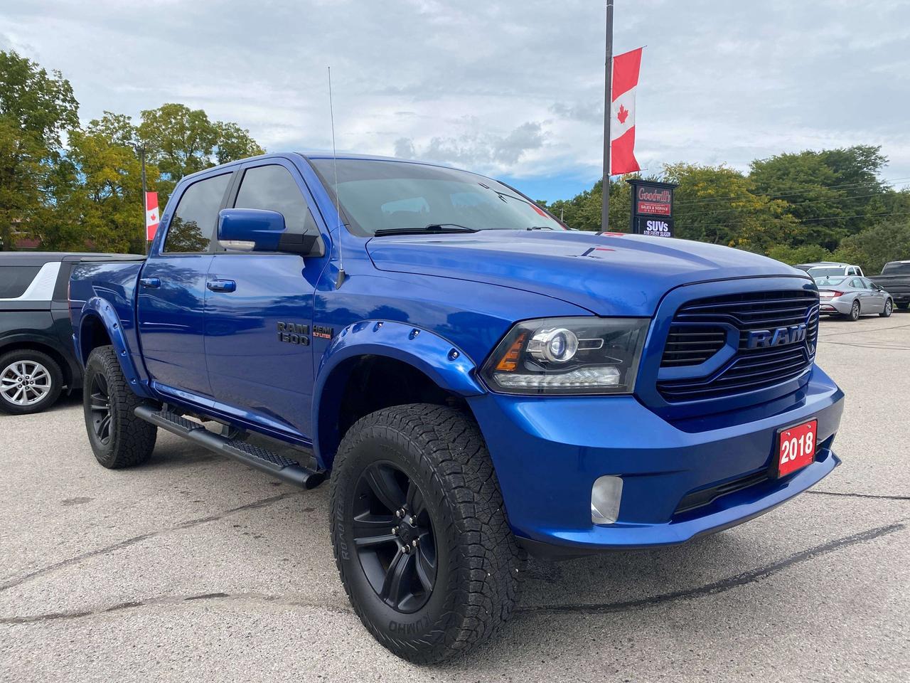 2018 RAM 1500 SPORT, 5.7L HEMI, CLEAN CARFAX, REMOTE START! - Photo #2