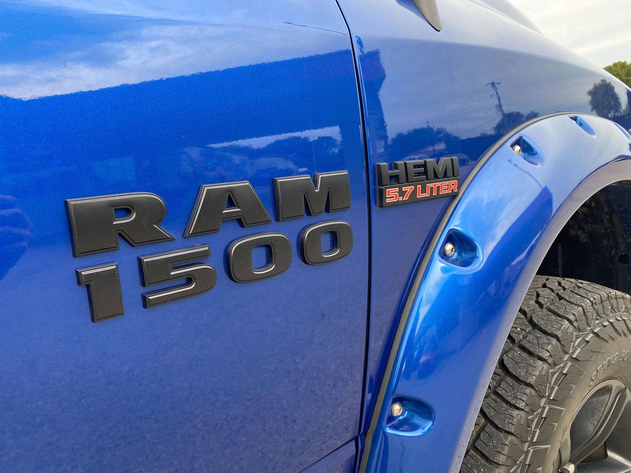 2018 RAM 1500 SPORT, 5.7L HEMI, CLEAN CARFAX, REMOTE START! Photo