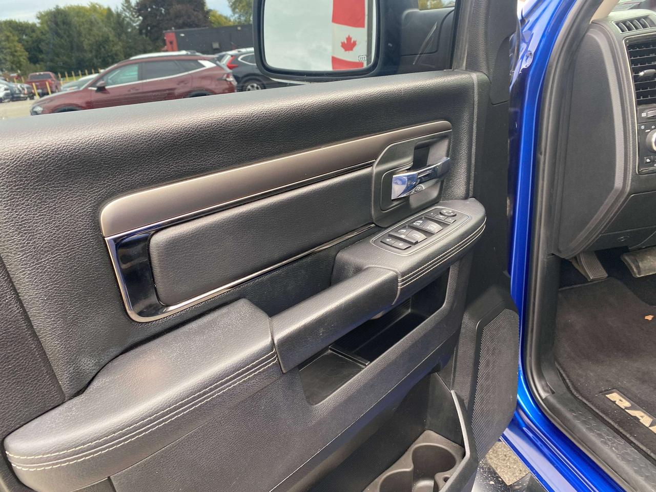 2018 RAM 1500 SPORT, 5.7L HEMI, CLEAN CARFAX, REMOTE START! - Photo #13