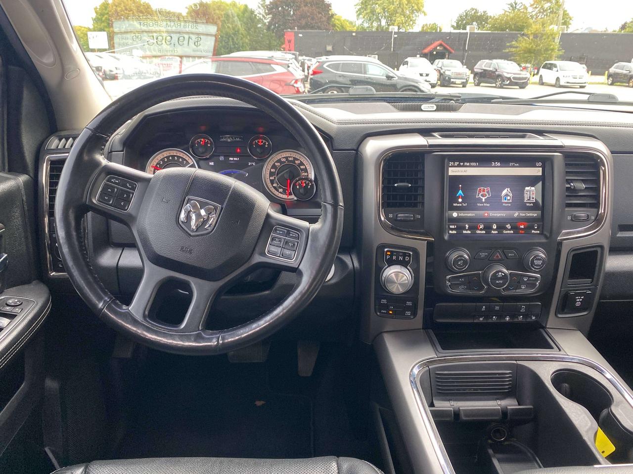 2018 RAM 1500 SPORT, 5.7L HEMI, CLEAN CARFAX, REMOTE START! - Photo #15