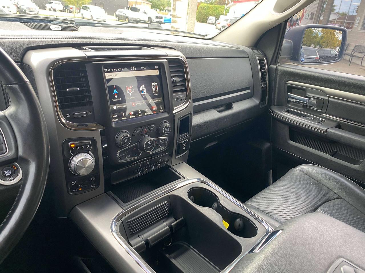 2018 RAM 1500 SPORT, 5.7L HEMI, CLEAN CARFAX, REMOTE START! - Photo #18