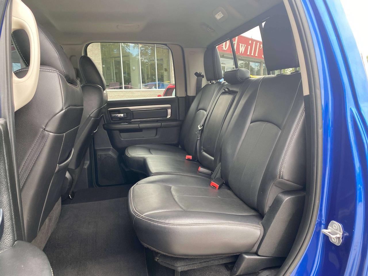 2018 RAM 1500 SPORT, 5.7L HEMI, CLEAN CARFAX, REMOTE START! - Photo #23