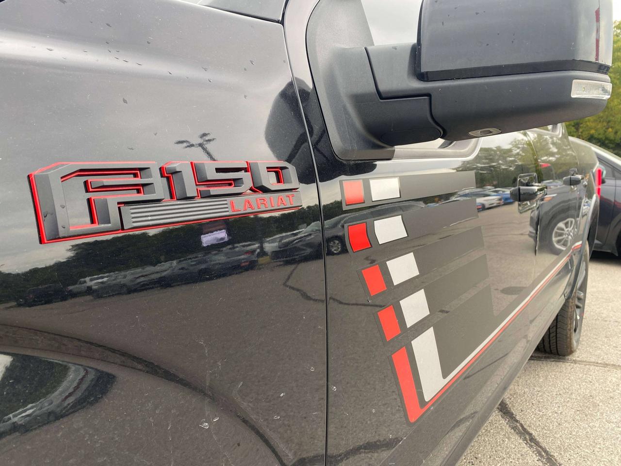 2019 Ford F-150 LARIAT, CLEAN CARFAX, LOCAL TRADE, SUNROOF! Photo