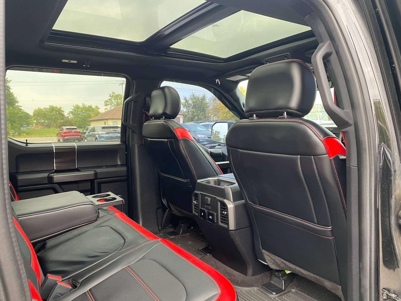 2019 Ford F-150 LARIAT, CLEAN CARFAX, LOCAL TRADE, SUNROOF! Photo