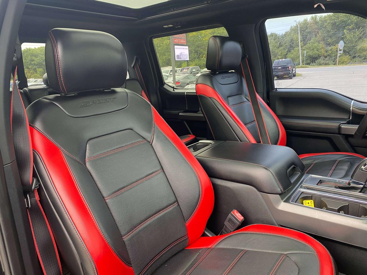 2019 Ford F-150 LARIAT, CLEAN CARFAX, LOCAL TRADE, SUNROOF! Photo
