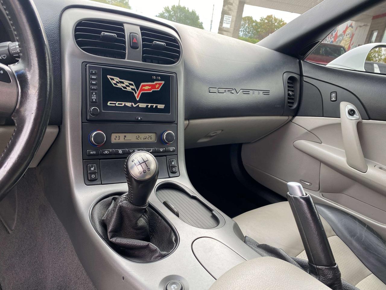 2007 Chevrolet Corvette LEATHER, CONVERTIBLE, MANUAL TRANSMISSION, 6.0L! Photo
