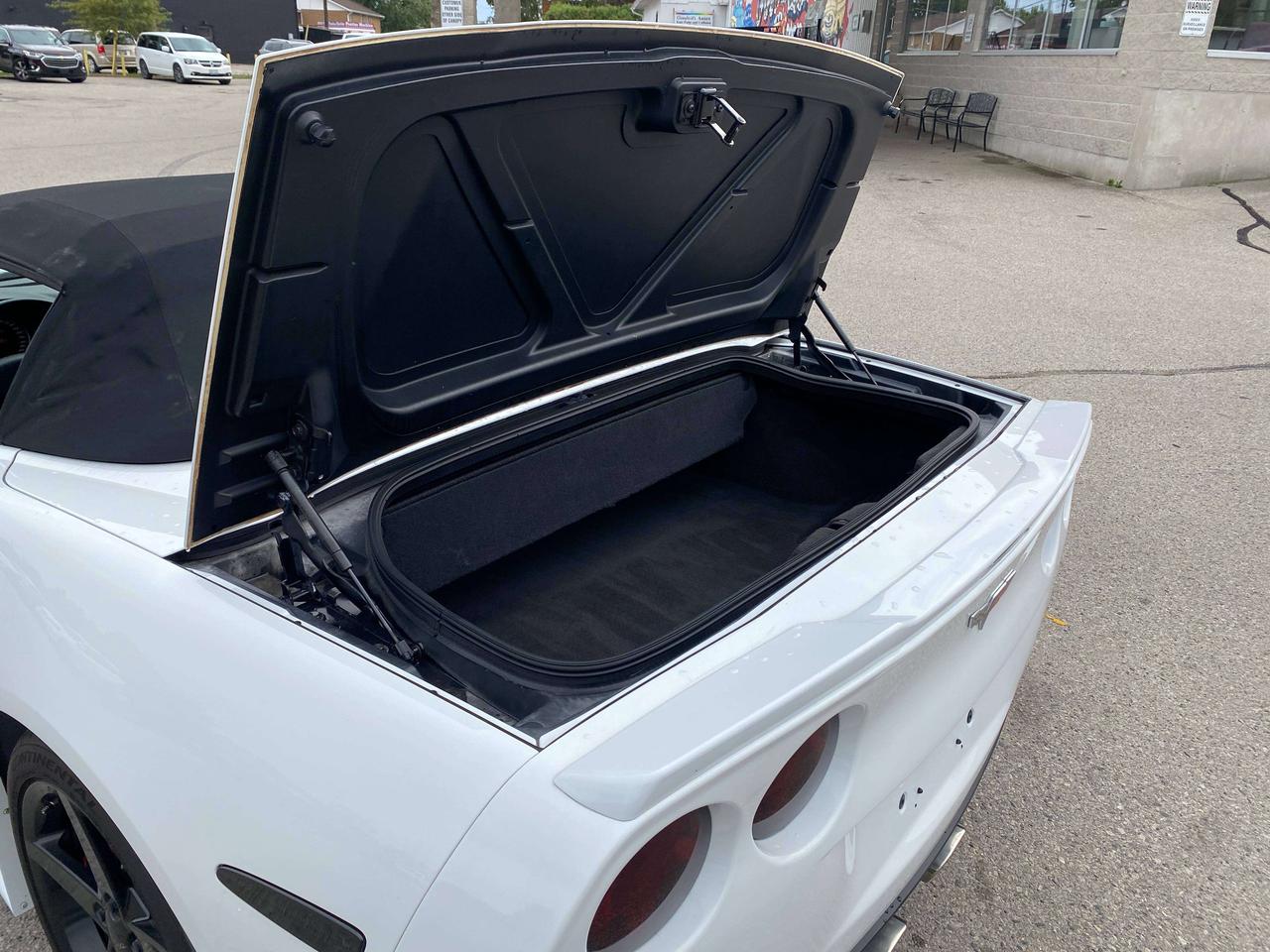 2007 Chevrolet Corvette LEATHER, CONVERTIBLE, MANUAL TRANSMISSION, 6.0L! - Photo #26