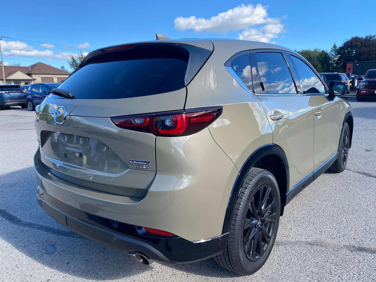 2024 Mazda CX-5 SUNA, CLEAN CARFAX, AWD, HEATED & COOLED LEATHER! - Photo #8