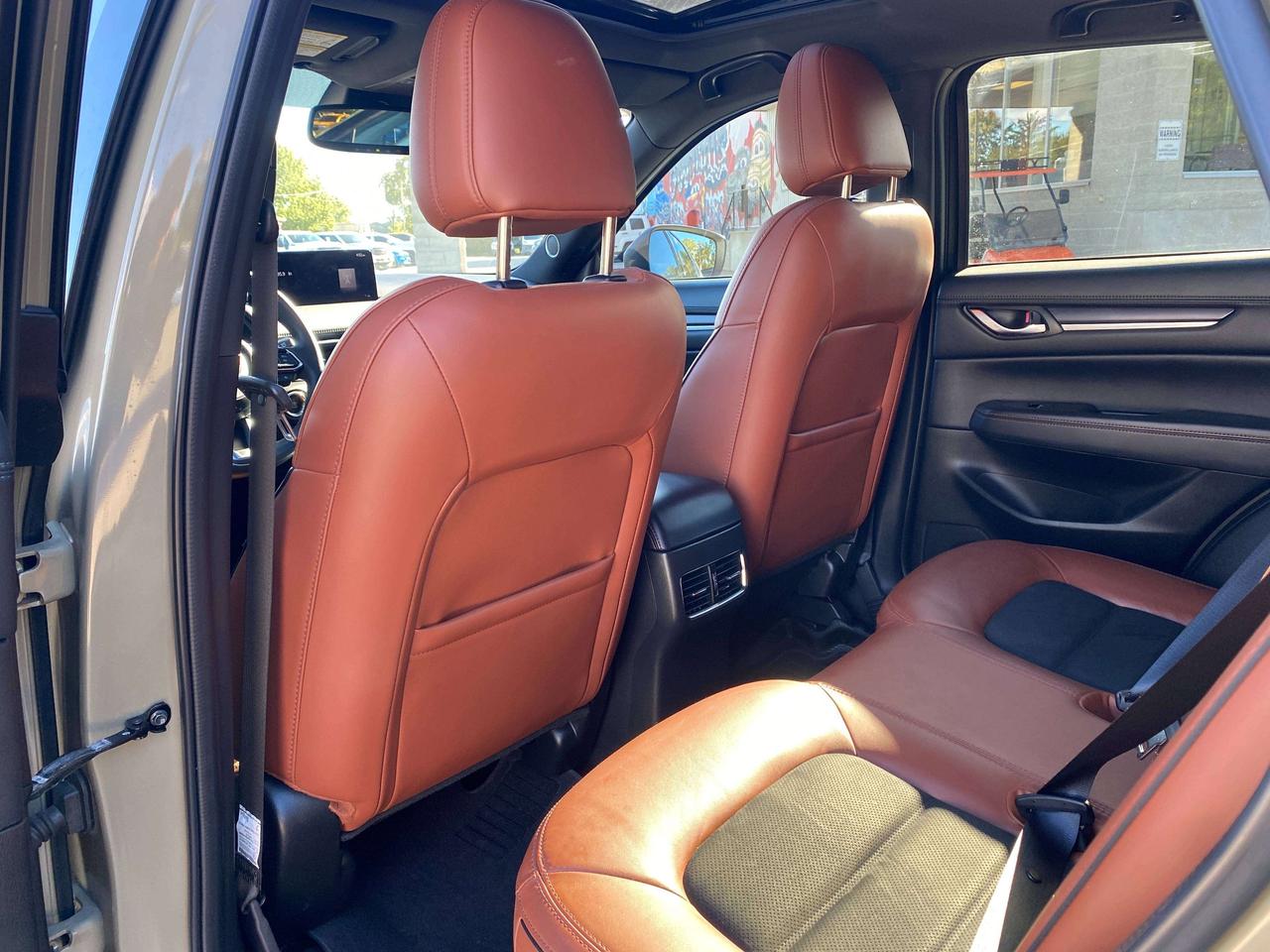 2024 Mazda CX-5 SUNA, CLEAN CARFAX, AWD, HEATED & COOLED LEATHER! - Photo #23