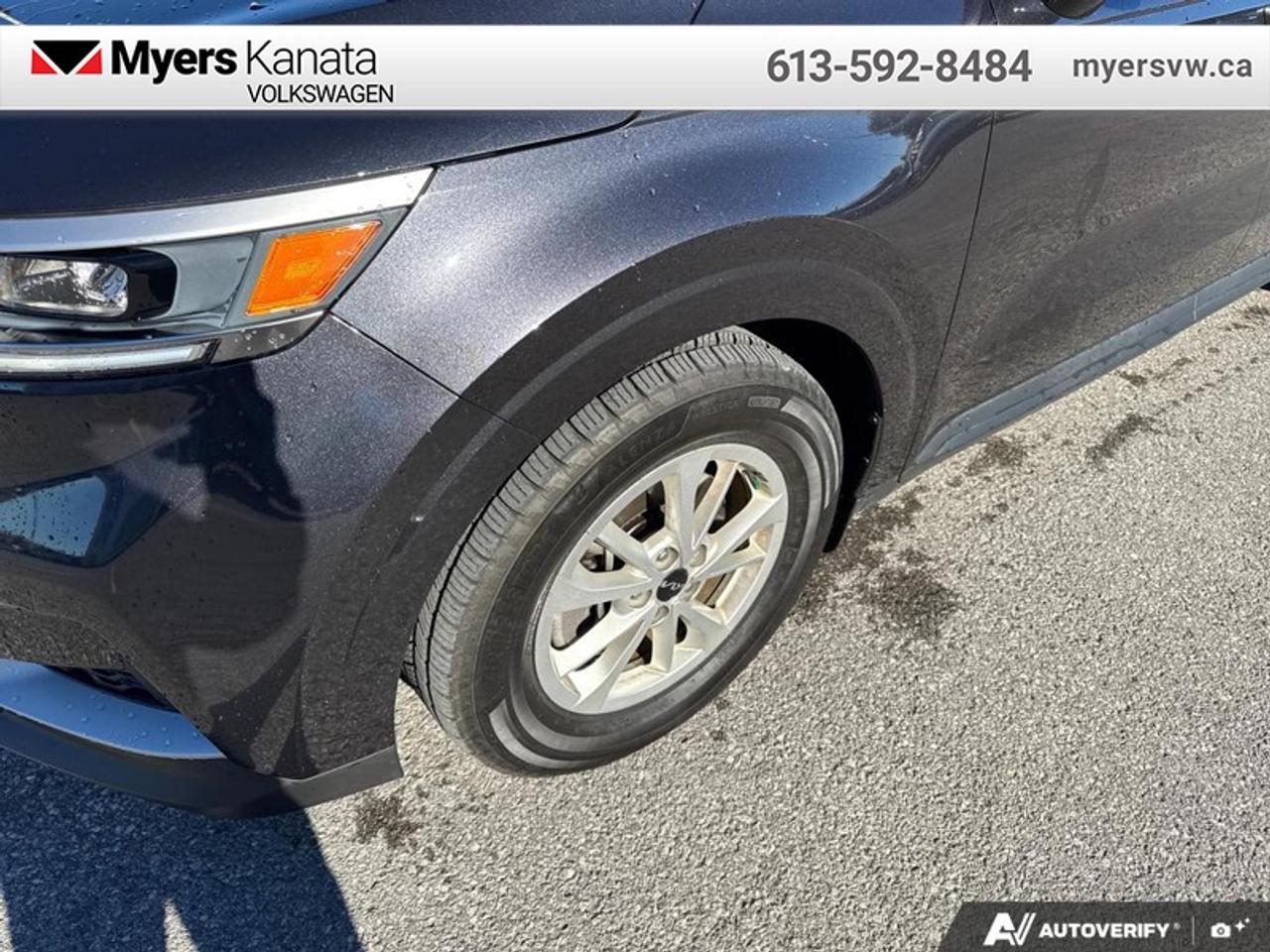 2023 Kia Carnival LX  - Apple CarPlay -  Android Auto Photo