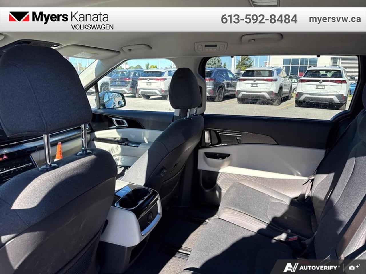 2023 Kia Carnival LX  - Apple CarPlay -  Android Auto Photo