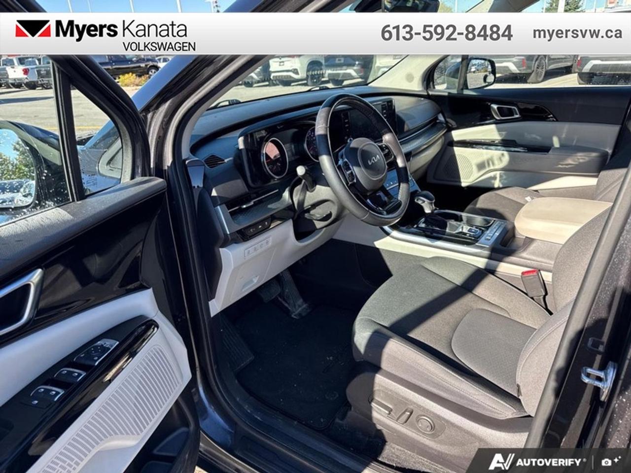 2023 Kia Carnival LX  - Apple CarPlay -  Android Auto Photo