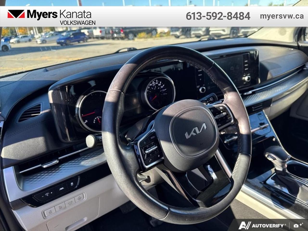 2023 Kia Carnival LX  - Apple CarPlay -  Android Auto Photo