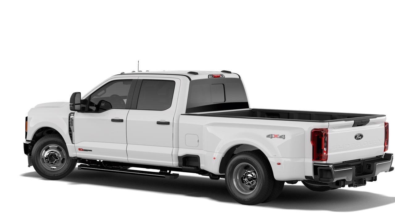 2027 Ford F-350 Super Duty DRW XLT Photo1