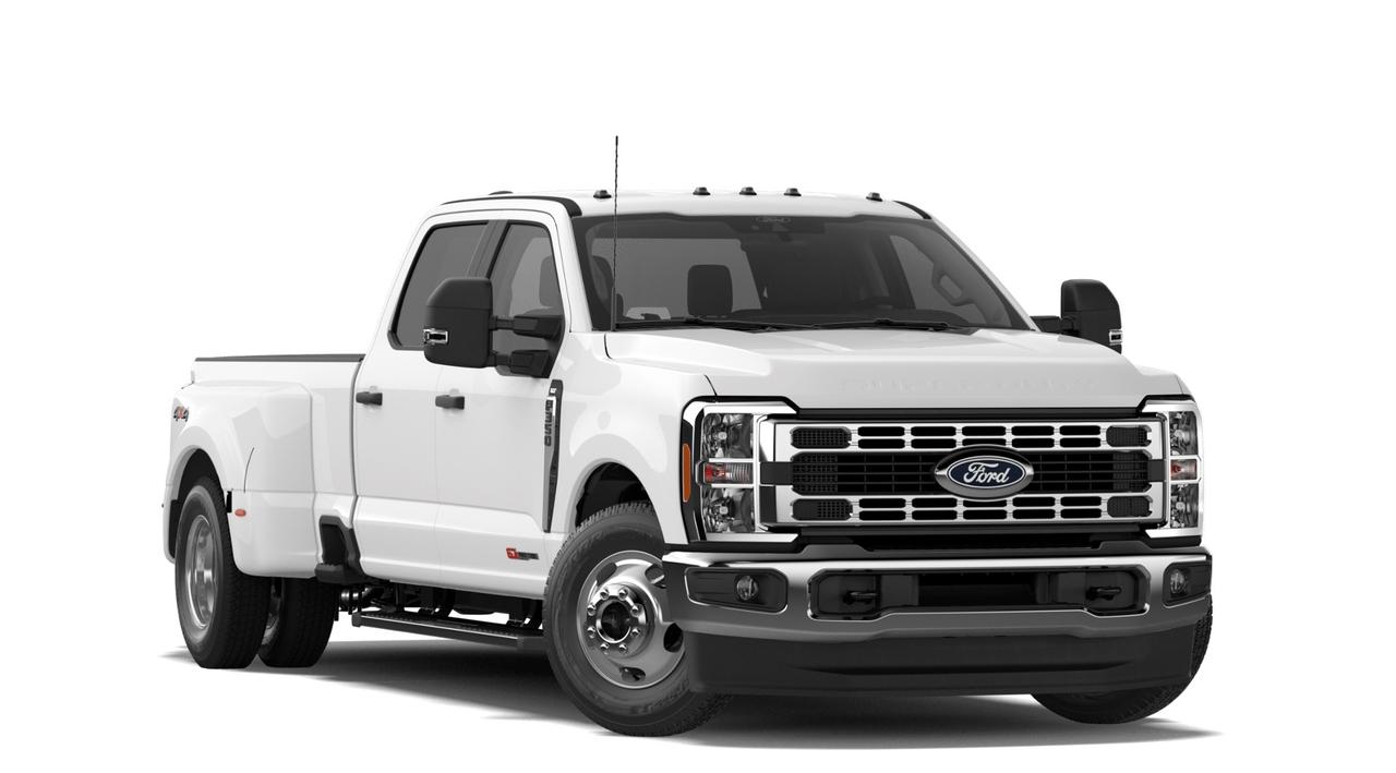 2027 Ford F-350 Super Duty DRW XLT Photo3