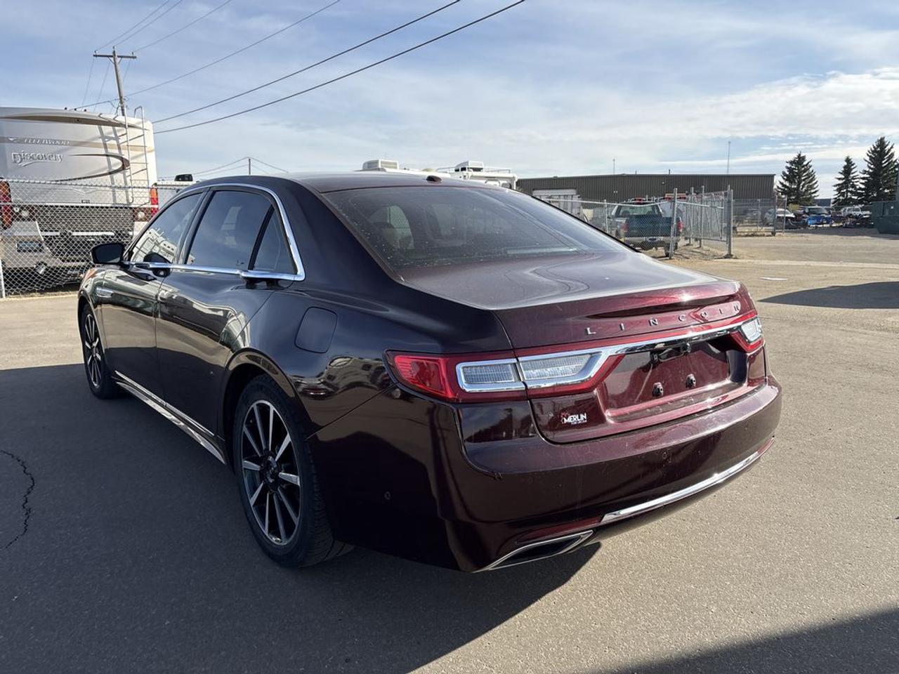 2017 Lincoln Continental Reserve Photo4