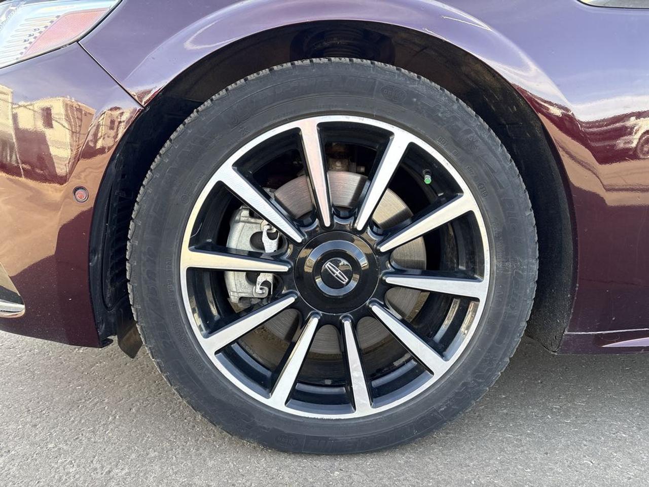 2017 Lincoln Continental Reserve Photo2