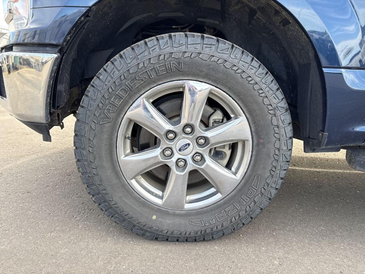2019 Ford F-150 XLT Photo2