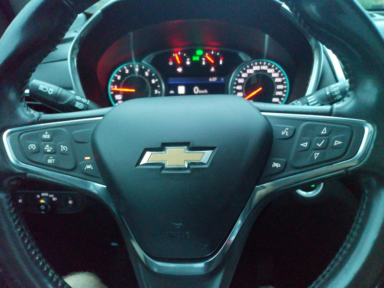 2020 Chevrolet Equinox LT Photo