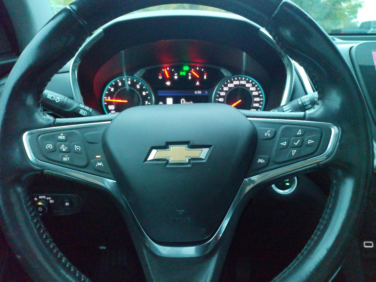 2020 Chevrolet Equinox LT Photo