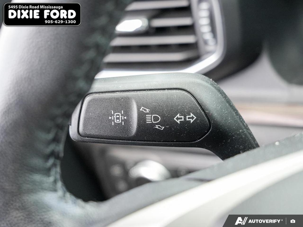 2022 Ford Explorer LIMITED Photo