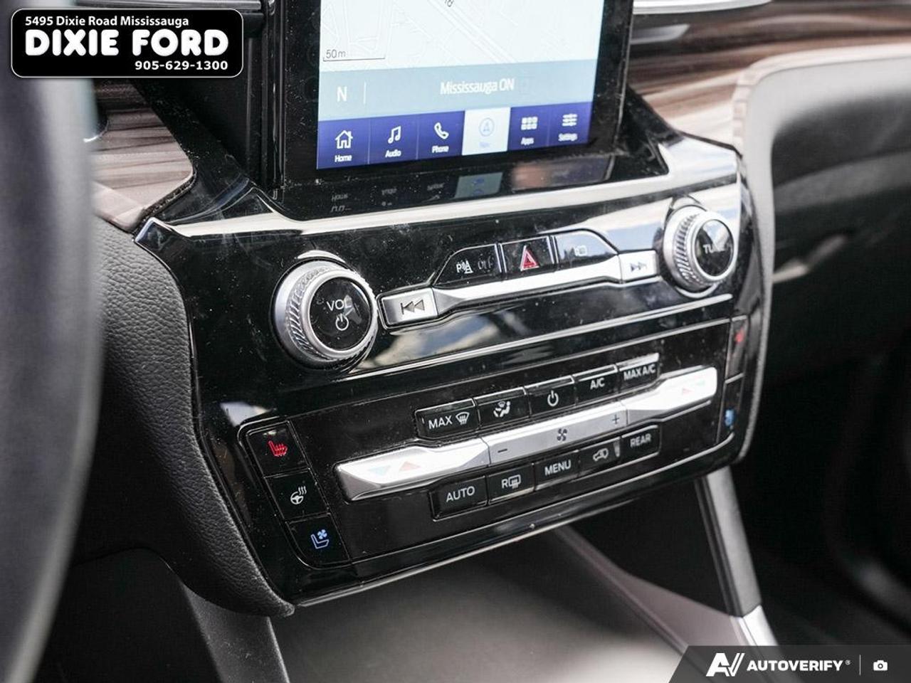 2022 Ford Explorer LIMITED Photo