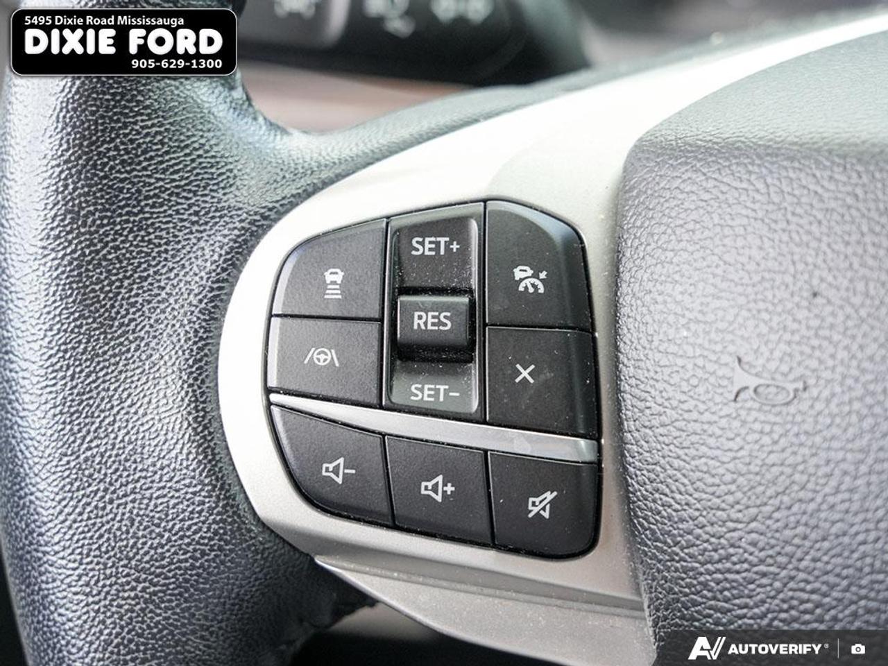 2022 Ford Explorer LIMITED Photo